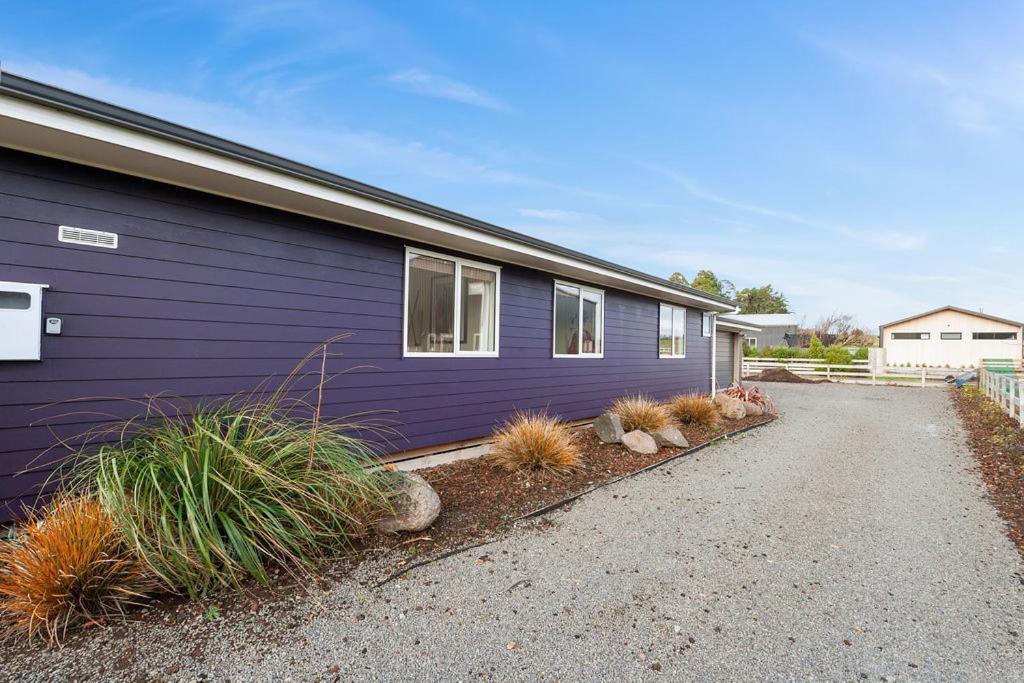 The Purple House - Ohakune Home With Spa Pool Exteriör bild
