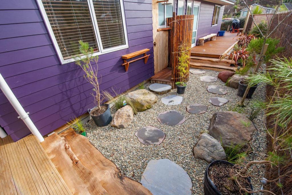 The Purple House - Ohakune Home With Spa Pool Exteriör bild